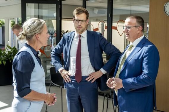Werkbezoek vol waardering bij WSD